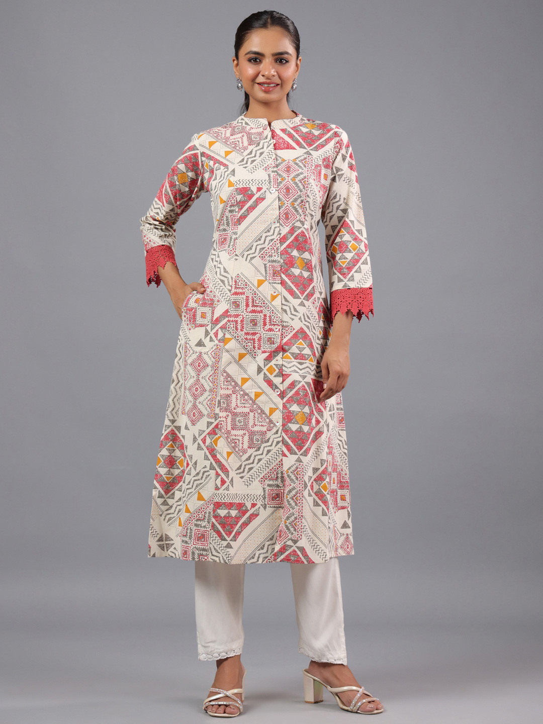 

Amchoor Women Geometric Printed Kurta, Red