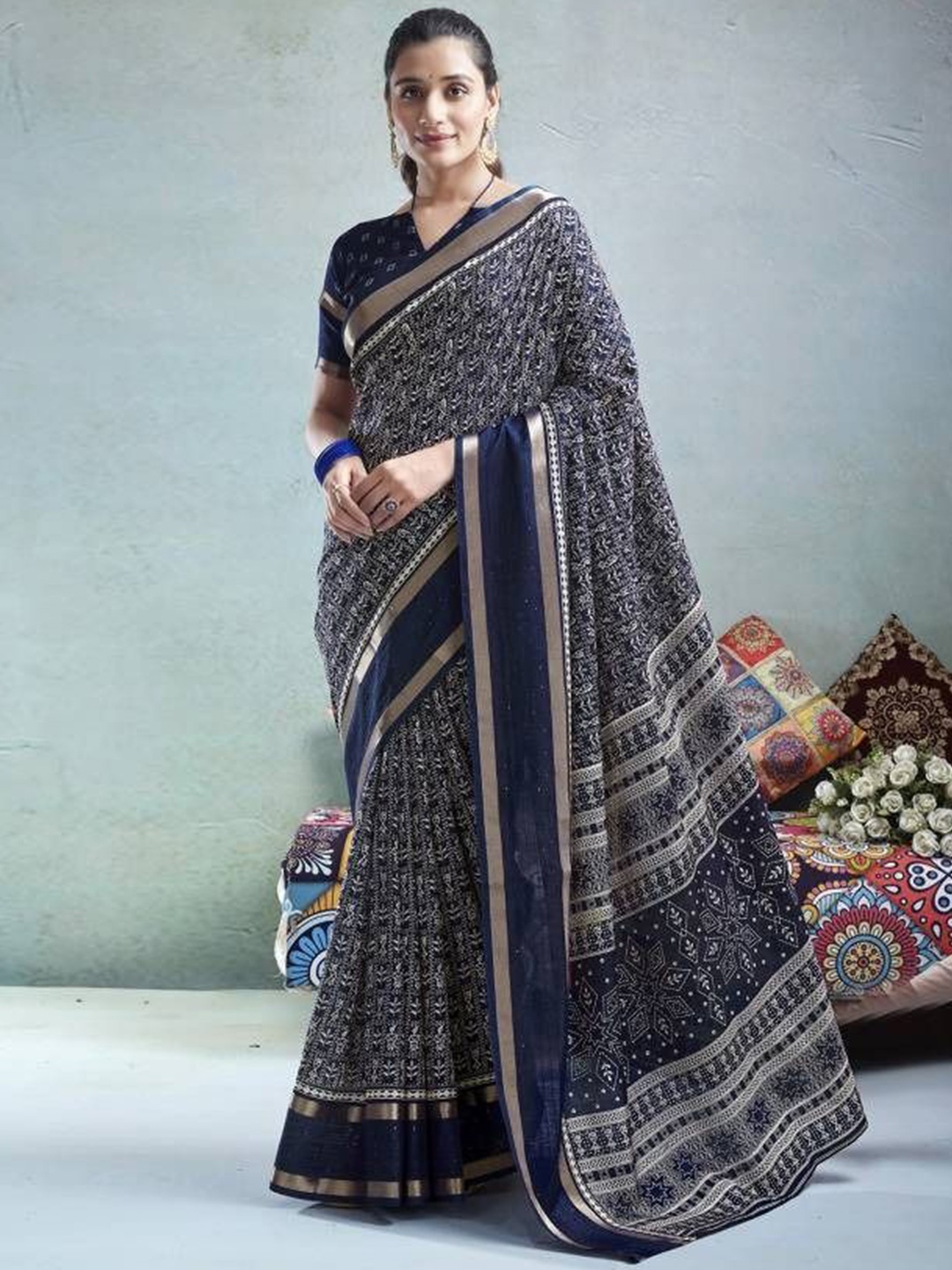 

Sitanjali Warli Print Zari Woven Chanderi Saree, Navy blue