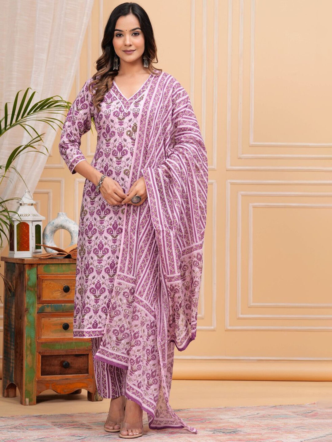 

TOULIN Floral Printed Regular Pure Cotton Straight Kurta with Palazzos & With Dupatta, Pink