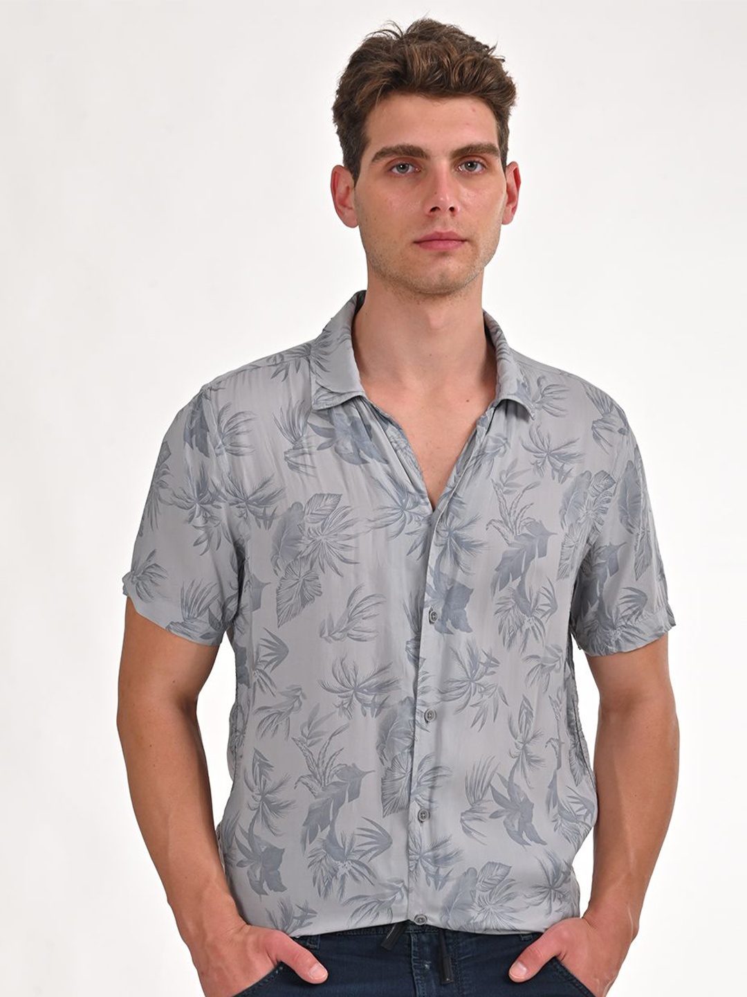 

POE Men Smart Slim Fit Floral Printed Cotton Casual Shirt, Grey