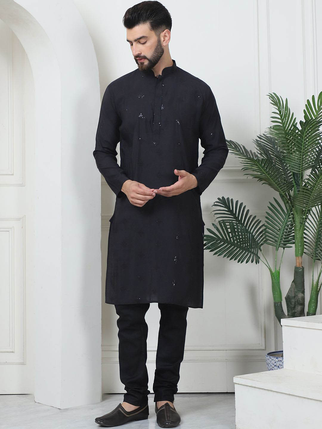 

SOJANYA Embroidered Regular Sequinned Straight Kurta with Churidar, Black