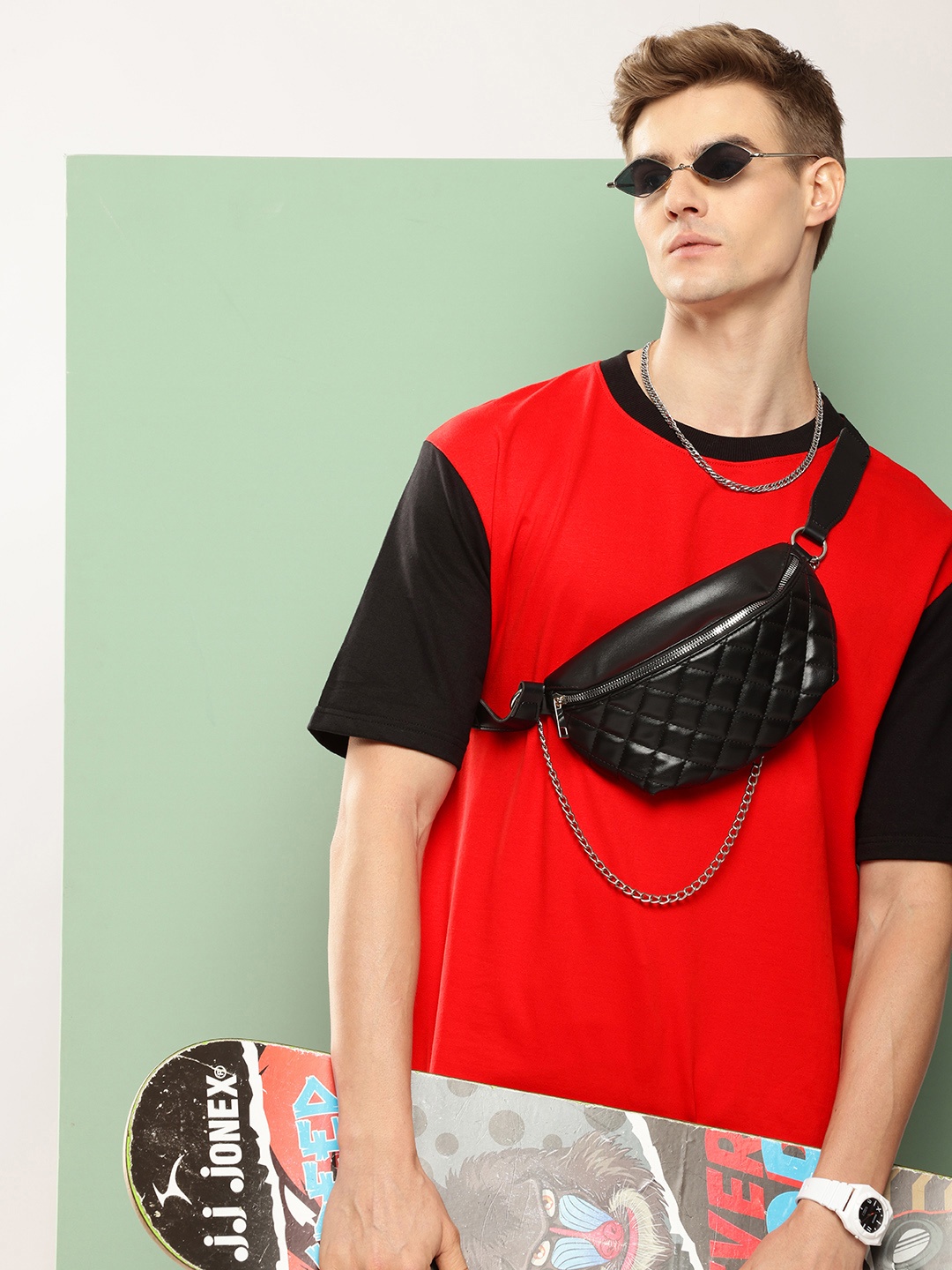 

HOPEPUNK Men Colourblocked Oversized T-shirt, Red