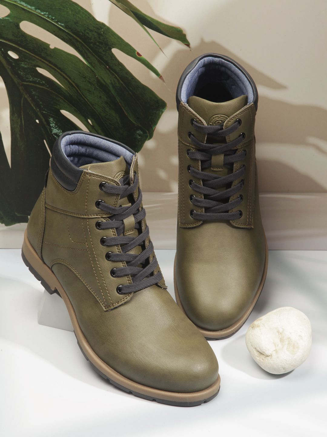 

The Roadster Lifestyle Co Men Heeled Casual Boots, Olive