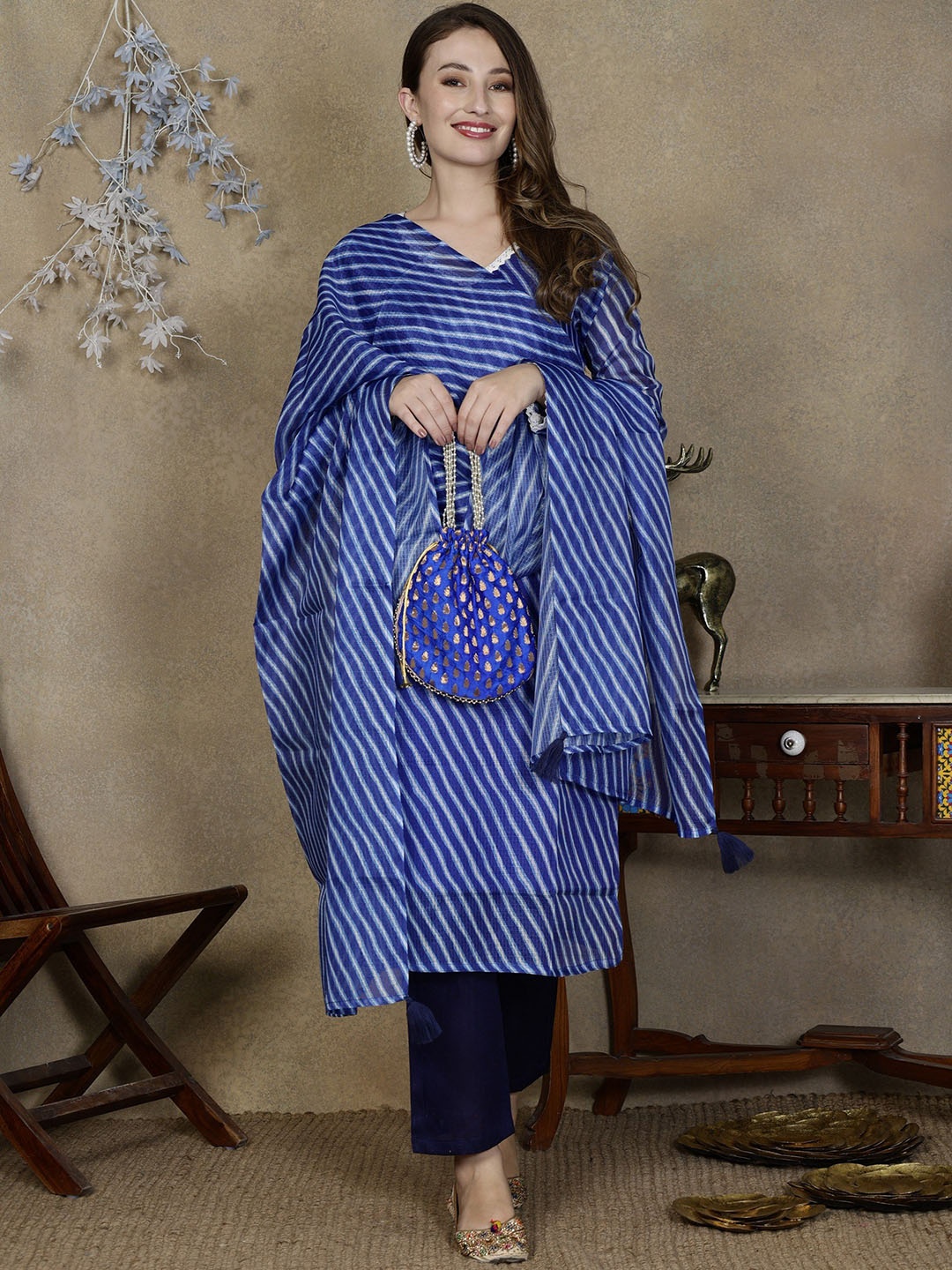 

NEUDIS Striped Regular Kurta with Trousers & With Dupatta, Blue