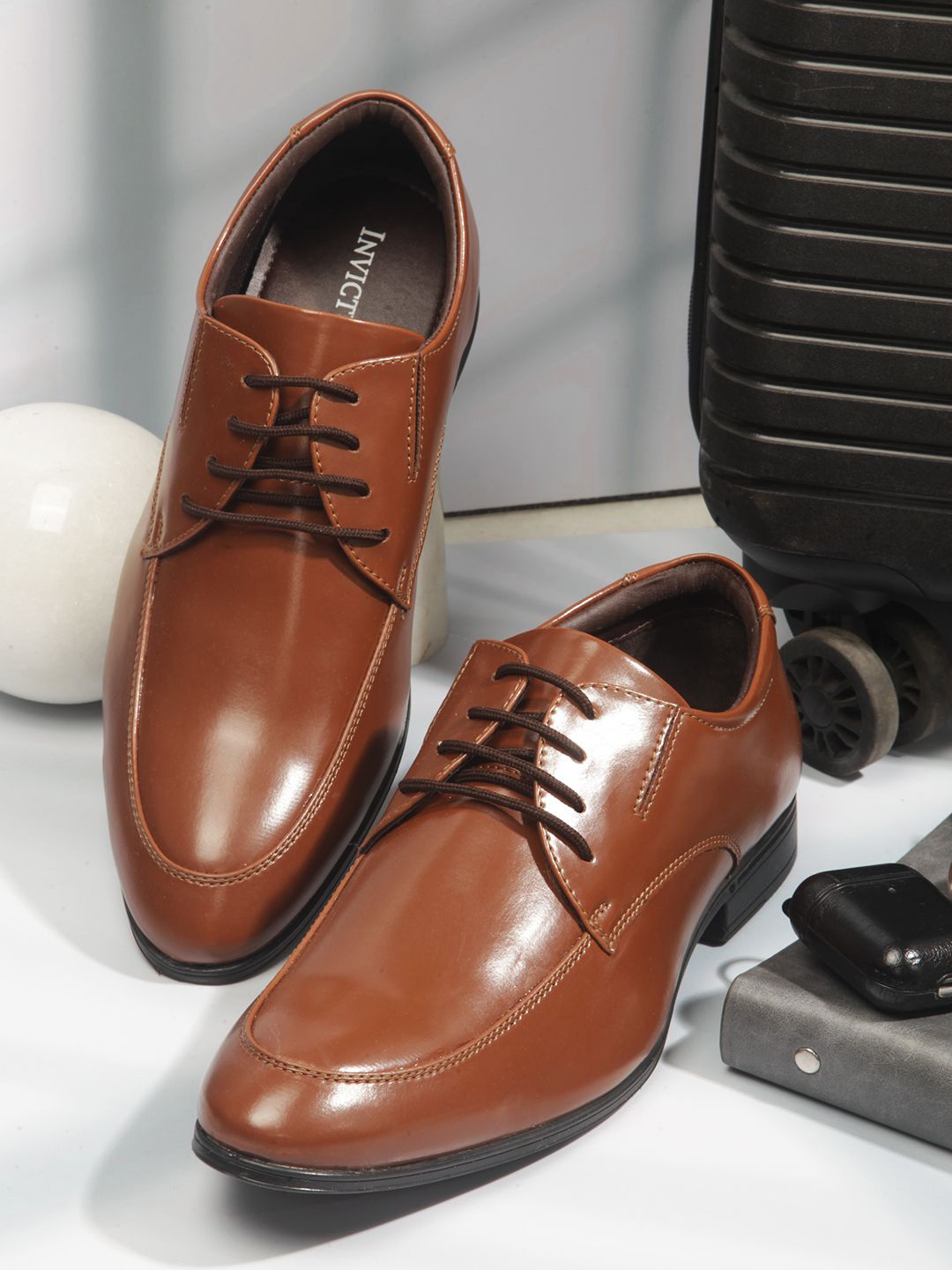 

INVICTUS Men Formal Derbys, Tan