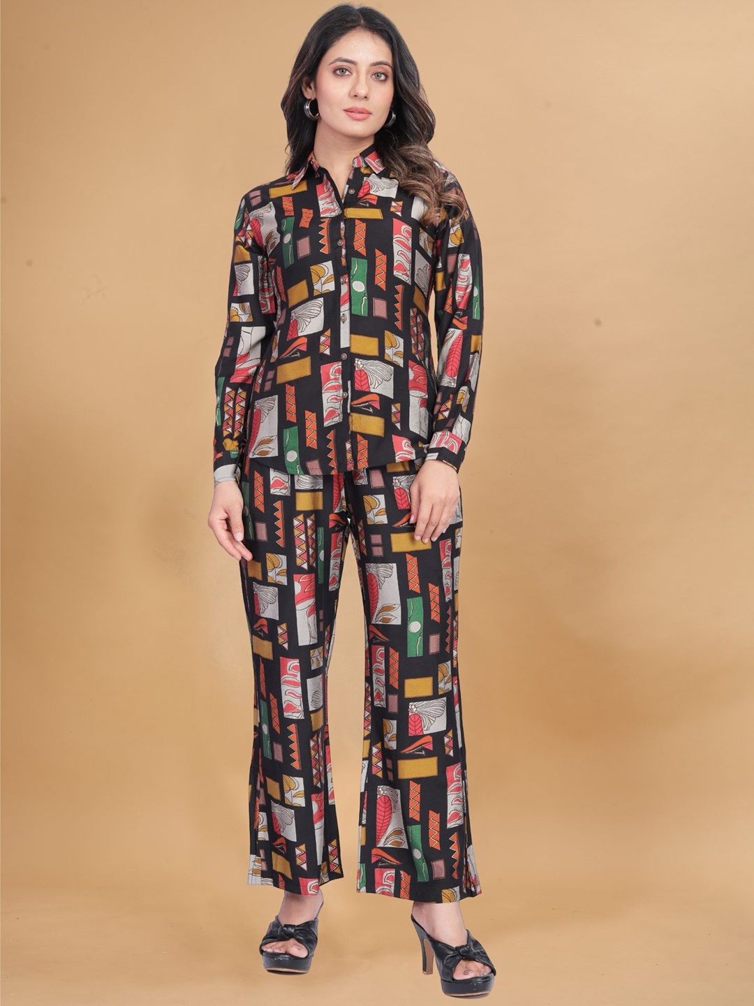 

LeeliPeeri Designer Printed Shirt With Palazzos, Black