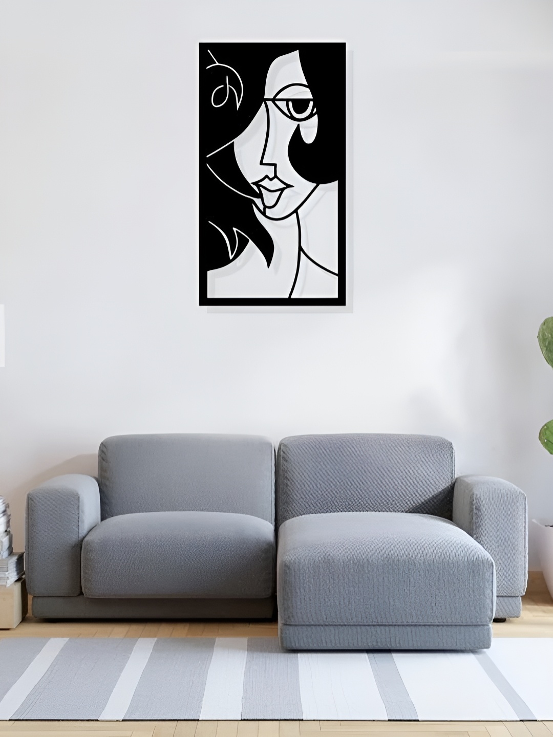 

ARTROOMS Black Lady Printed Metal Wall Hanging