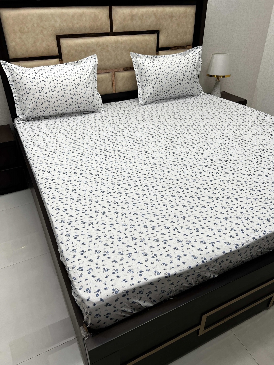 

Pure Decor Cotton King Size Fitted Double Bed Bedsheet With 2 Pillow Covers 6 X 6.3 X 1 ft, White