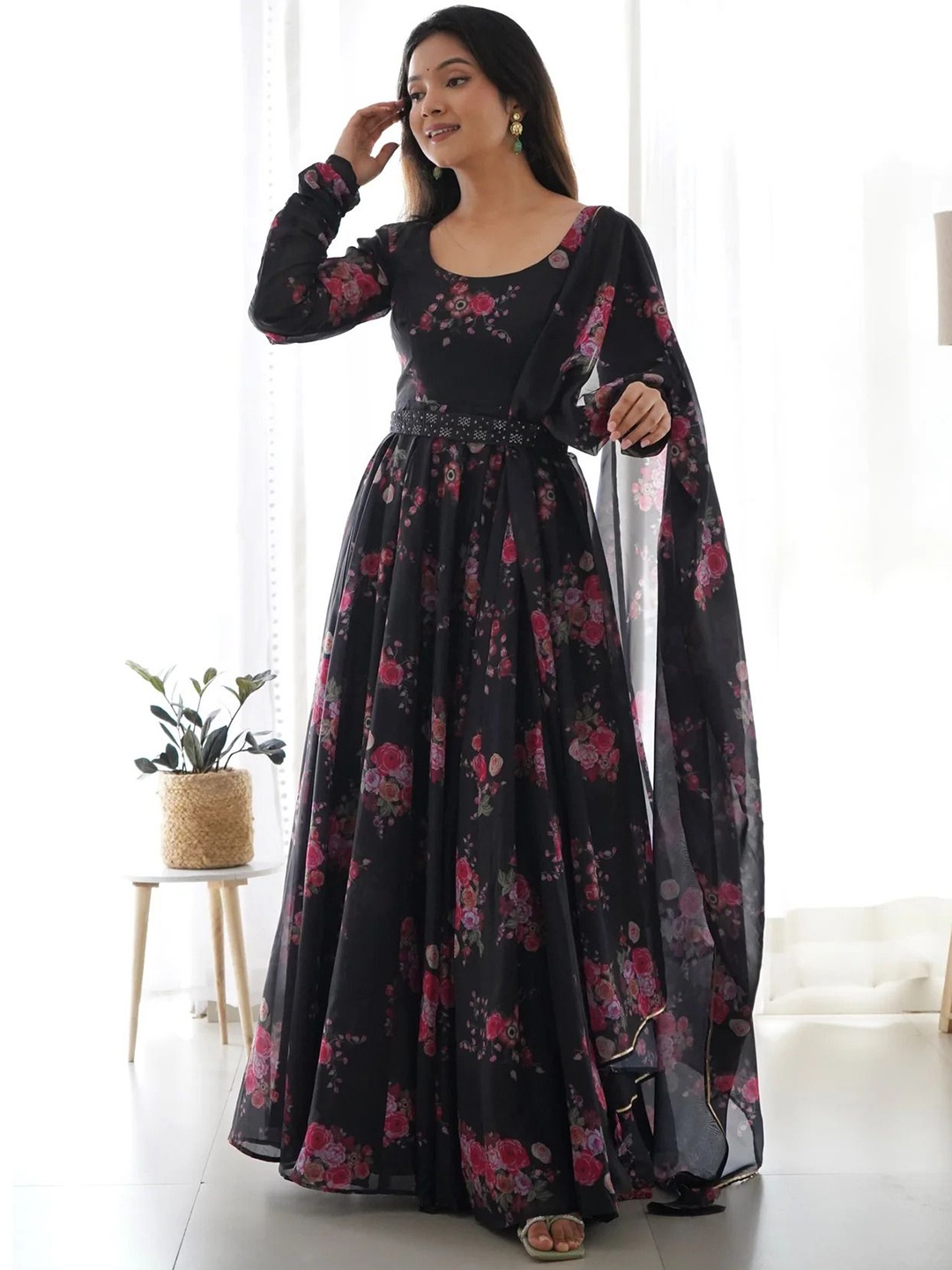 

Ethnic Yard Floral Printed Pleated Georgette Anarkali Kurta With Trousers & Dupatta, Black