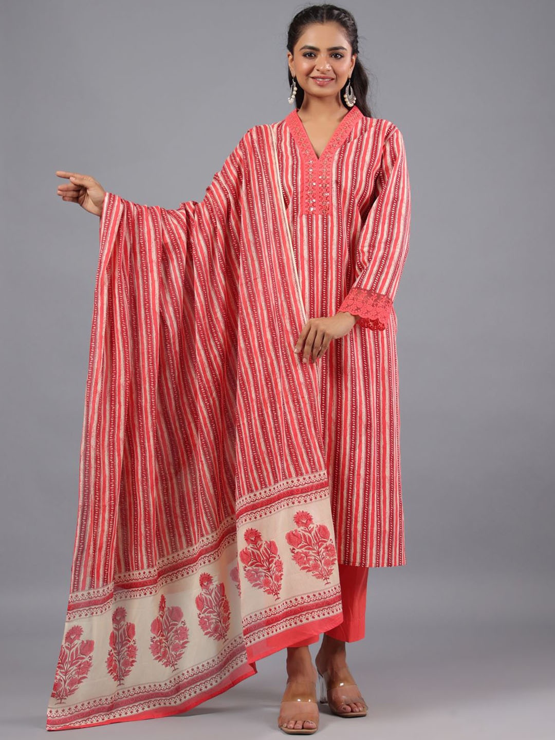 

Amchoor Striped Regular Sequinned Kurta With Trousers & Dupatta, Pink