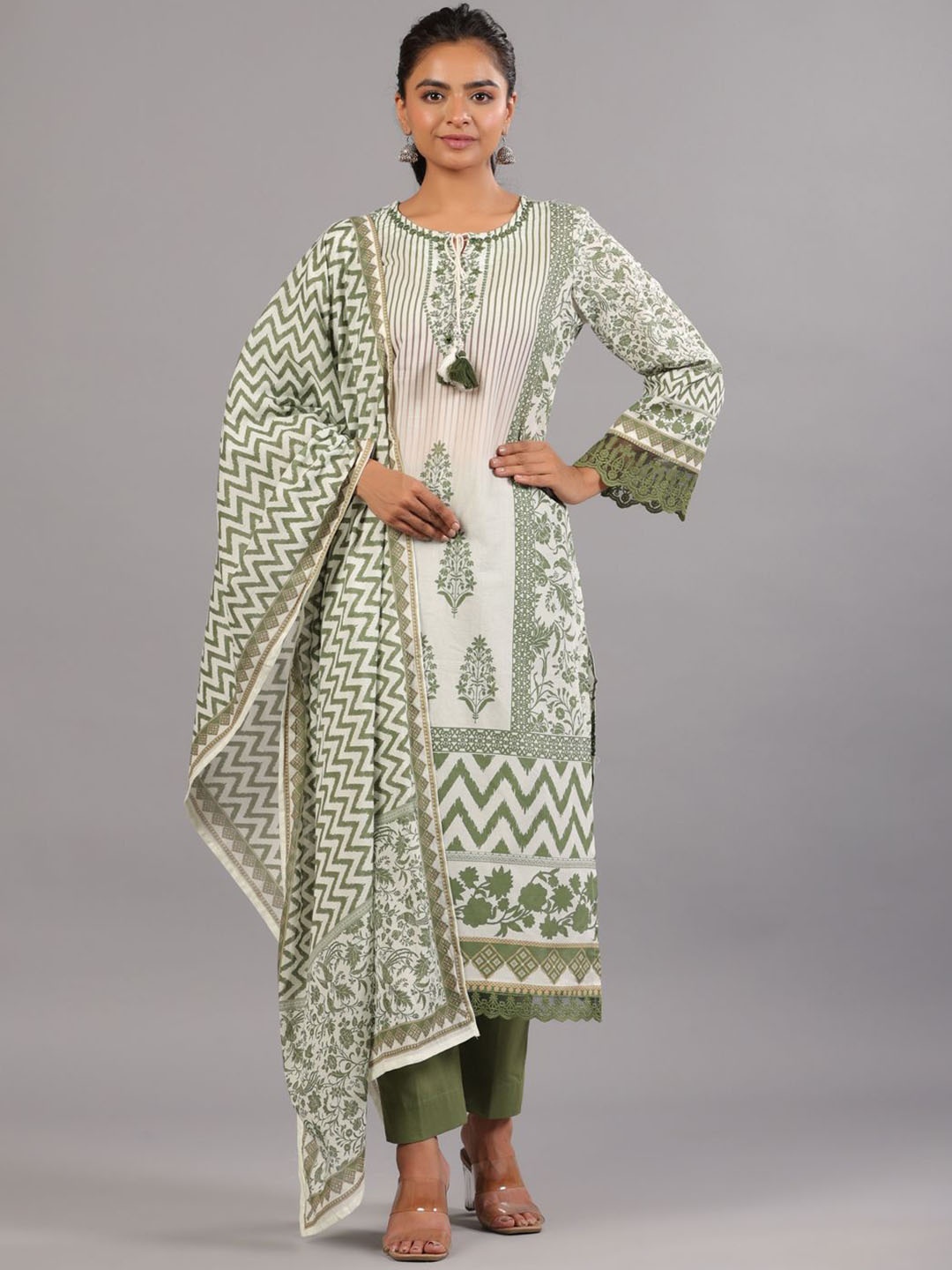 

Amchoor Floral Printed Tie-Up Neck Straight Kurta With Trousers & Dupatta, Green
