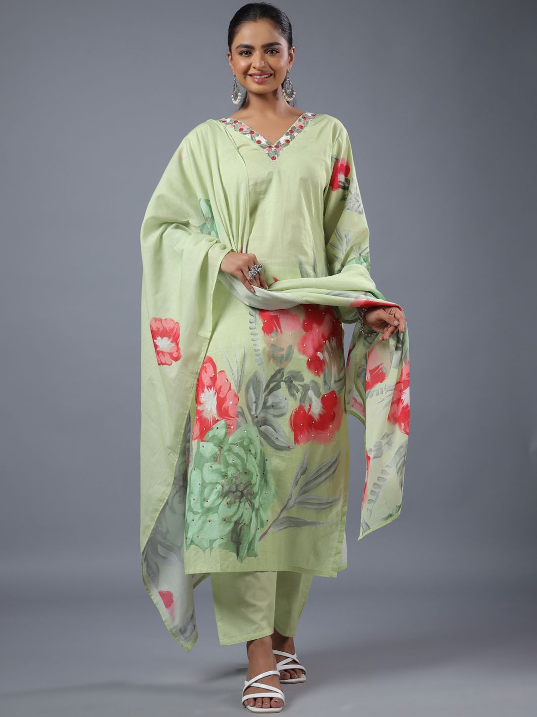 

Amchoor Floral Printed Mirror Work Straight Kurta With Trousers & Dupatta, Green