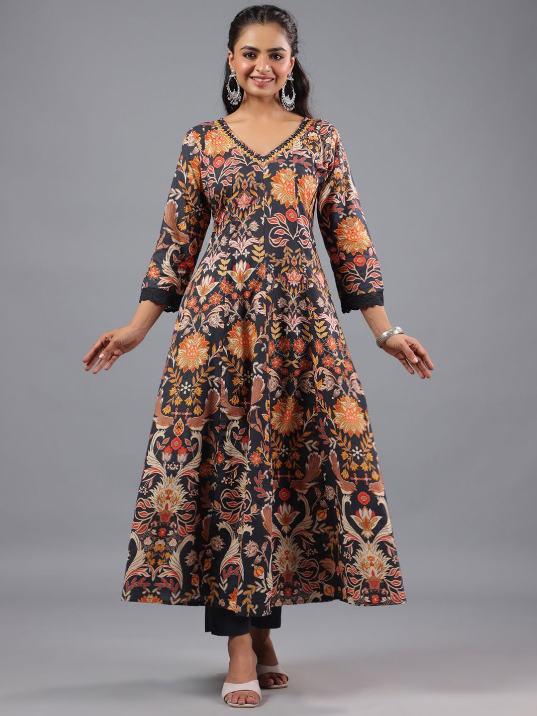 

Amchoor Floral Printed Anarkali Kurta With Trousers & Dupatta, Black