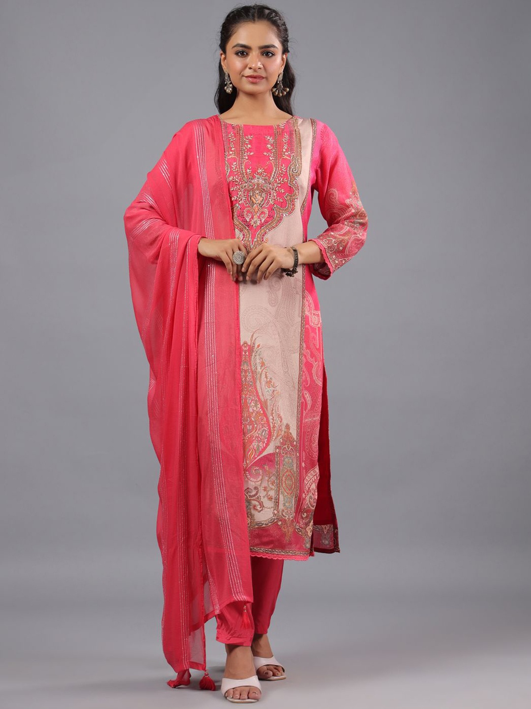 

Amchoor Paisley Printed Regular Thread Work Kurta With Trousers & Dupatta, Pink