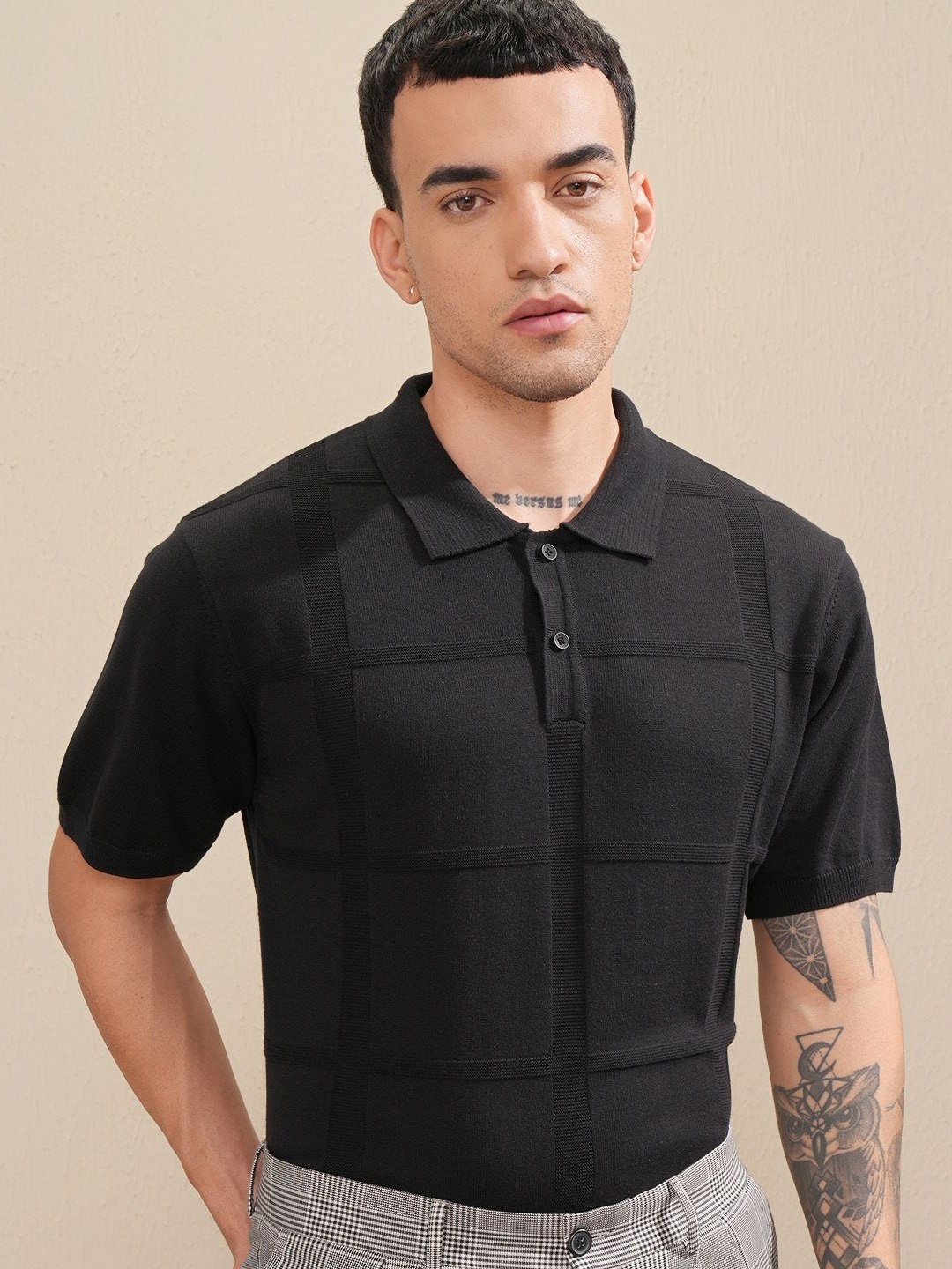 

HIGHLANDER Men Knitted Textured Polo Collar T-shirt, Black