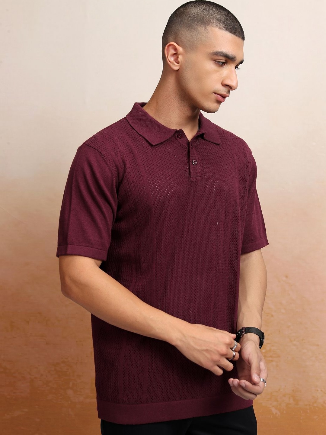 

Highlander Men Dobby Textured Oversized T-Shirt, Burgundy