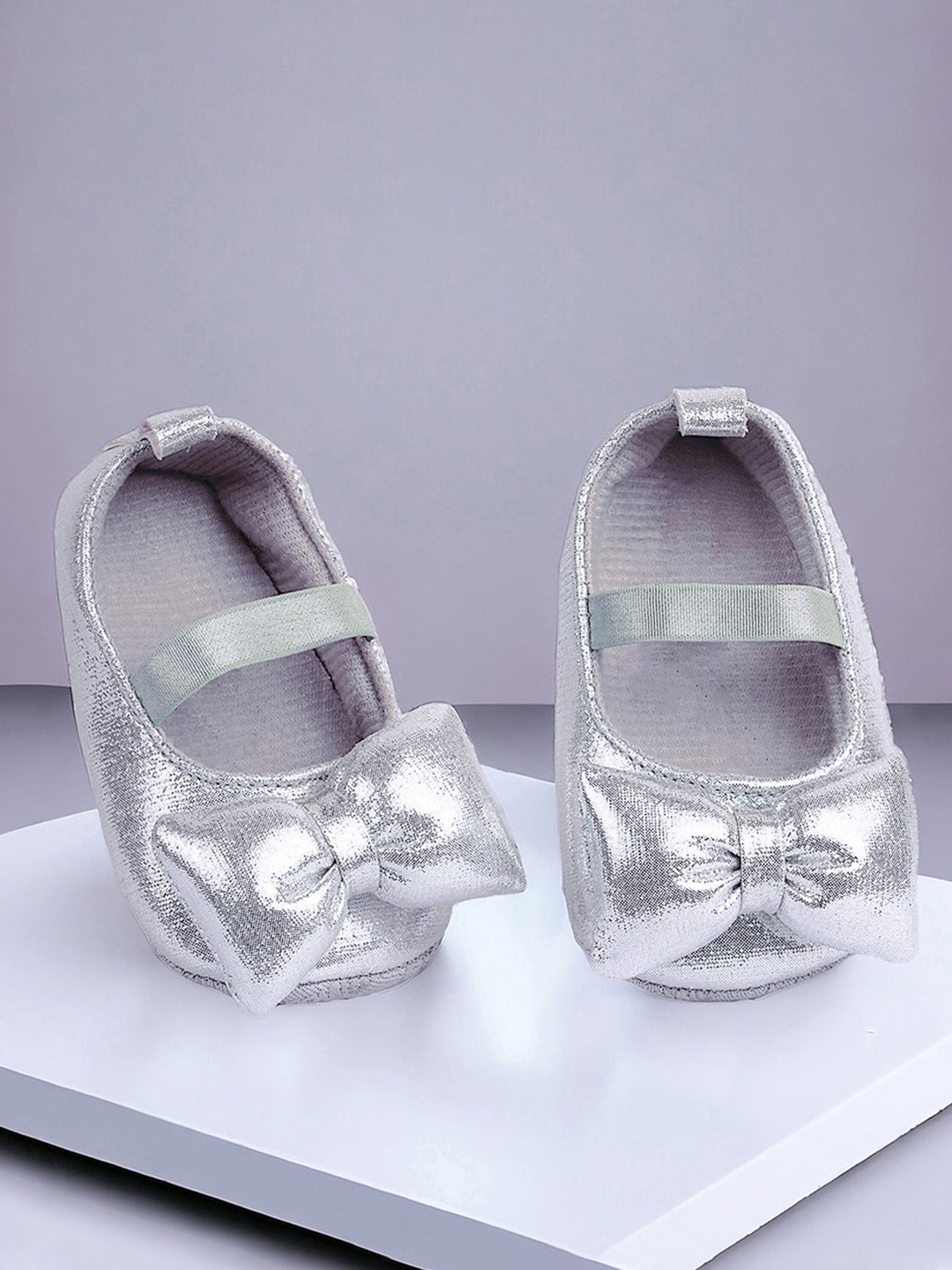 

Baby Moo Kids-Girls Bow Booties, Silver