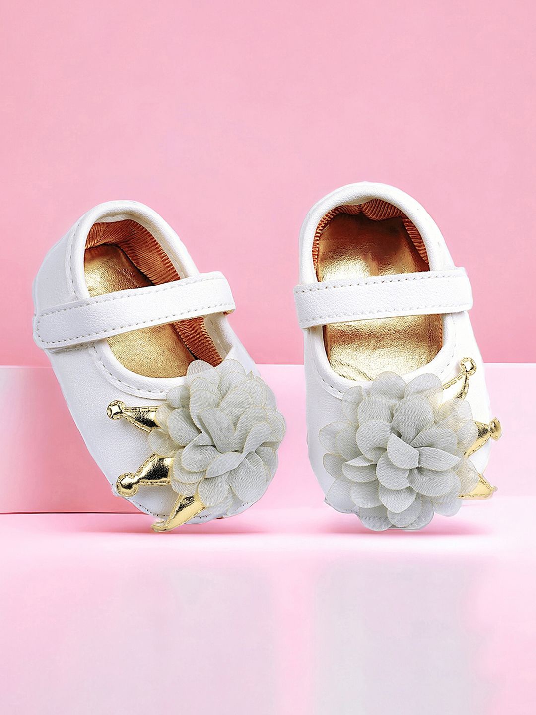 

Baby Moo Kids-Girls Floral Applique Booties, White