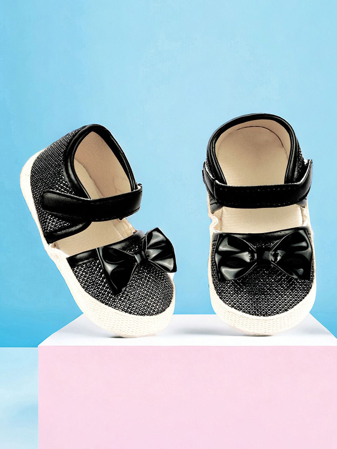 

Baby Moo Kids-Girls Bow Booties, Black