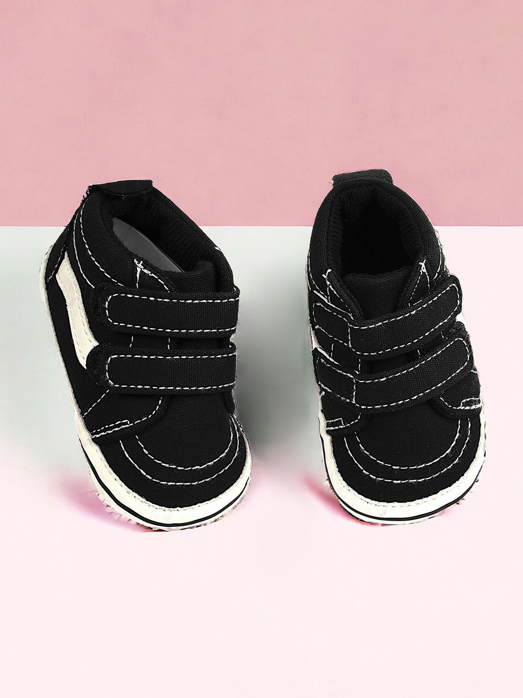 

Baby Moo Kids Cotton Booties, Black