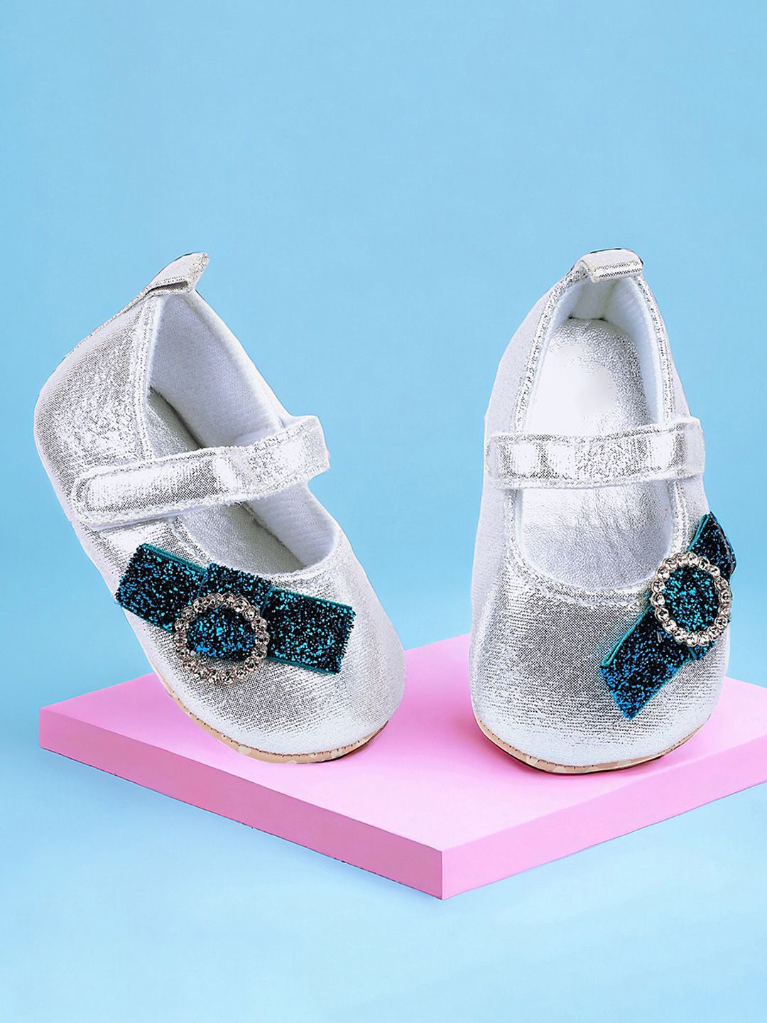 

Baby Moo Kids-Girls Embellished Booties, Silver