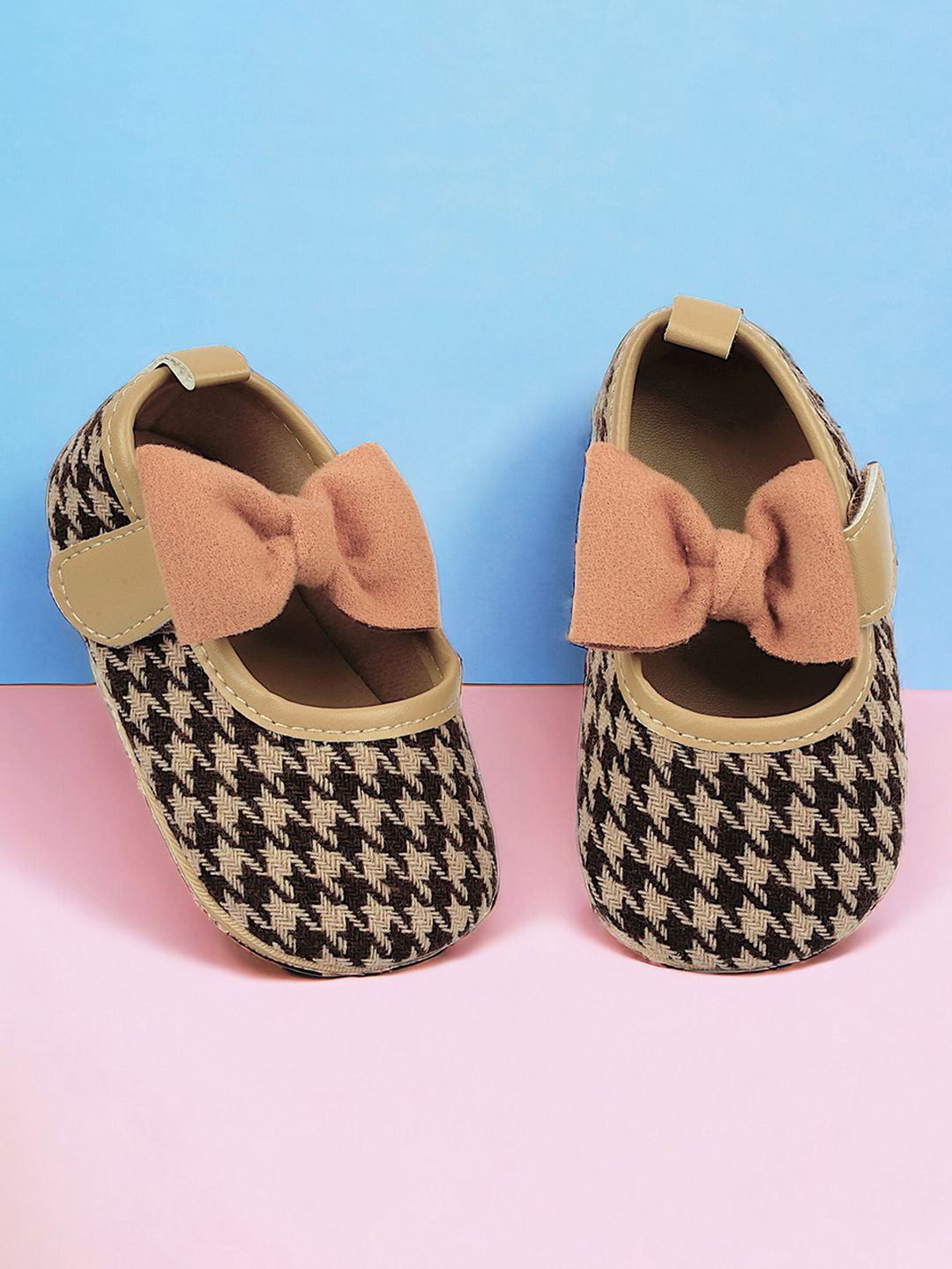 

Baby Moo Unisex Kids Cotton Booties, Brown