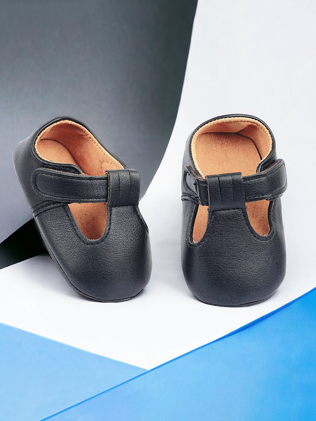 

Baby Moo Unisex Kids Booties, Black