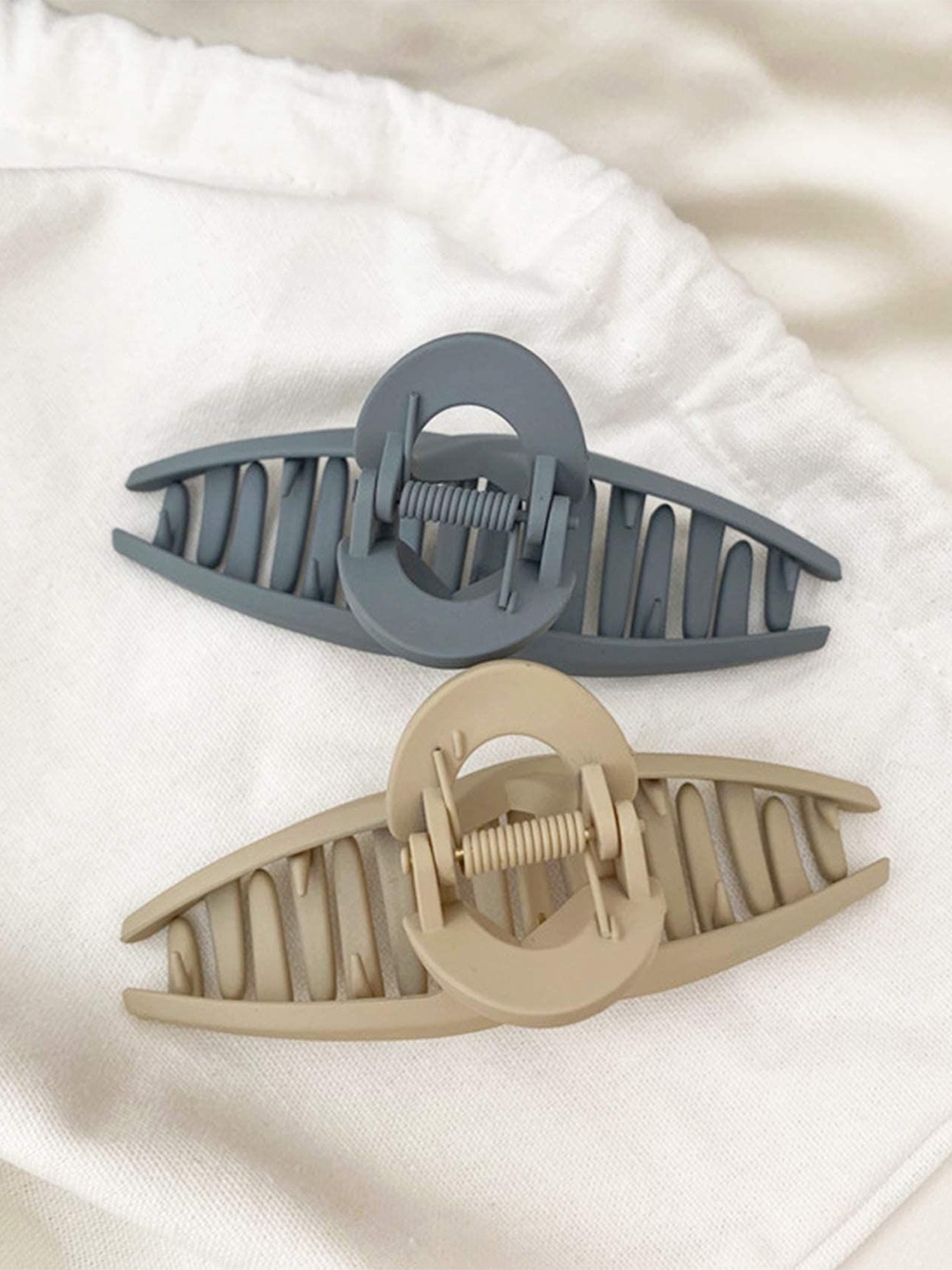 

Softwrap Women Set of 2 Claw Clip, Beige