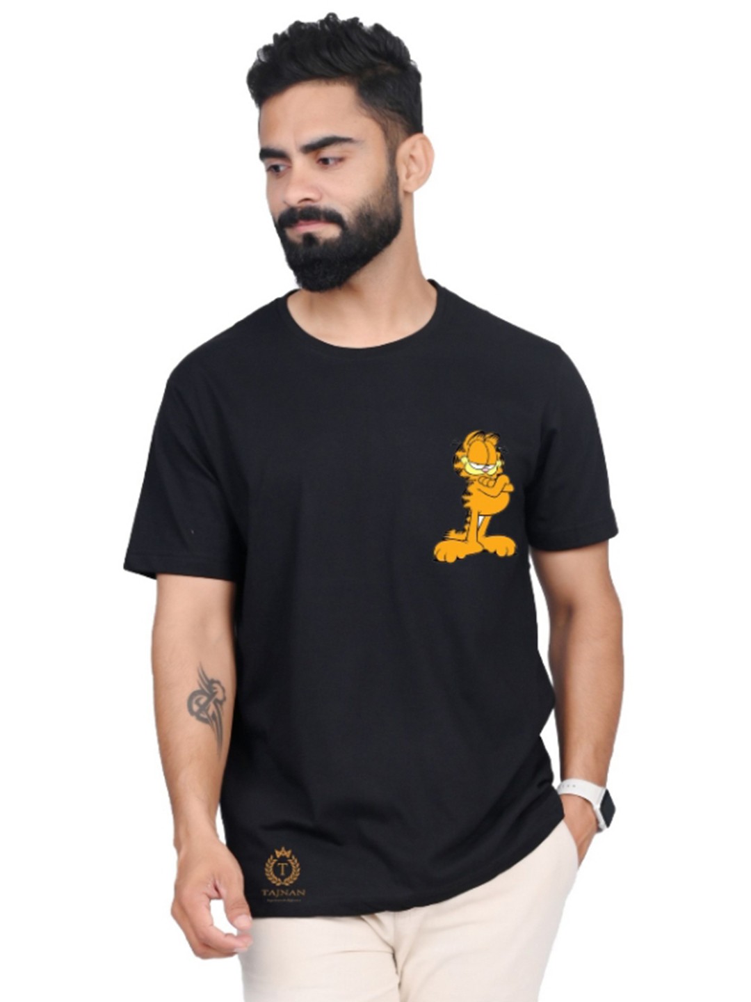 

TAJNAN Men Graphic Printed Round Neck T-shirt, Black