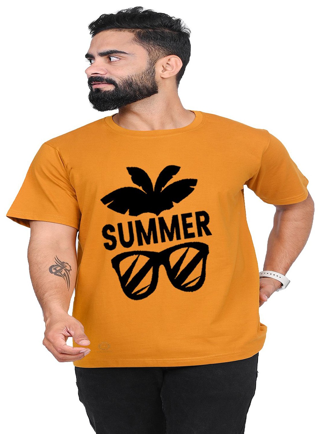

TAJNAN Men Typography Printed Applique T-shirt, Orange