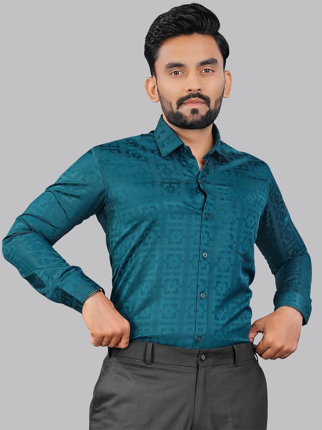 

ADWYN PETER Men New Geometric Printed Spread Collar Casual Shirt, Sea green