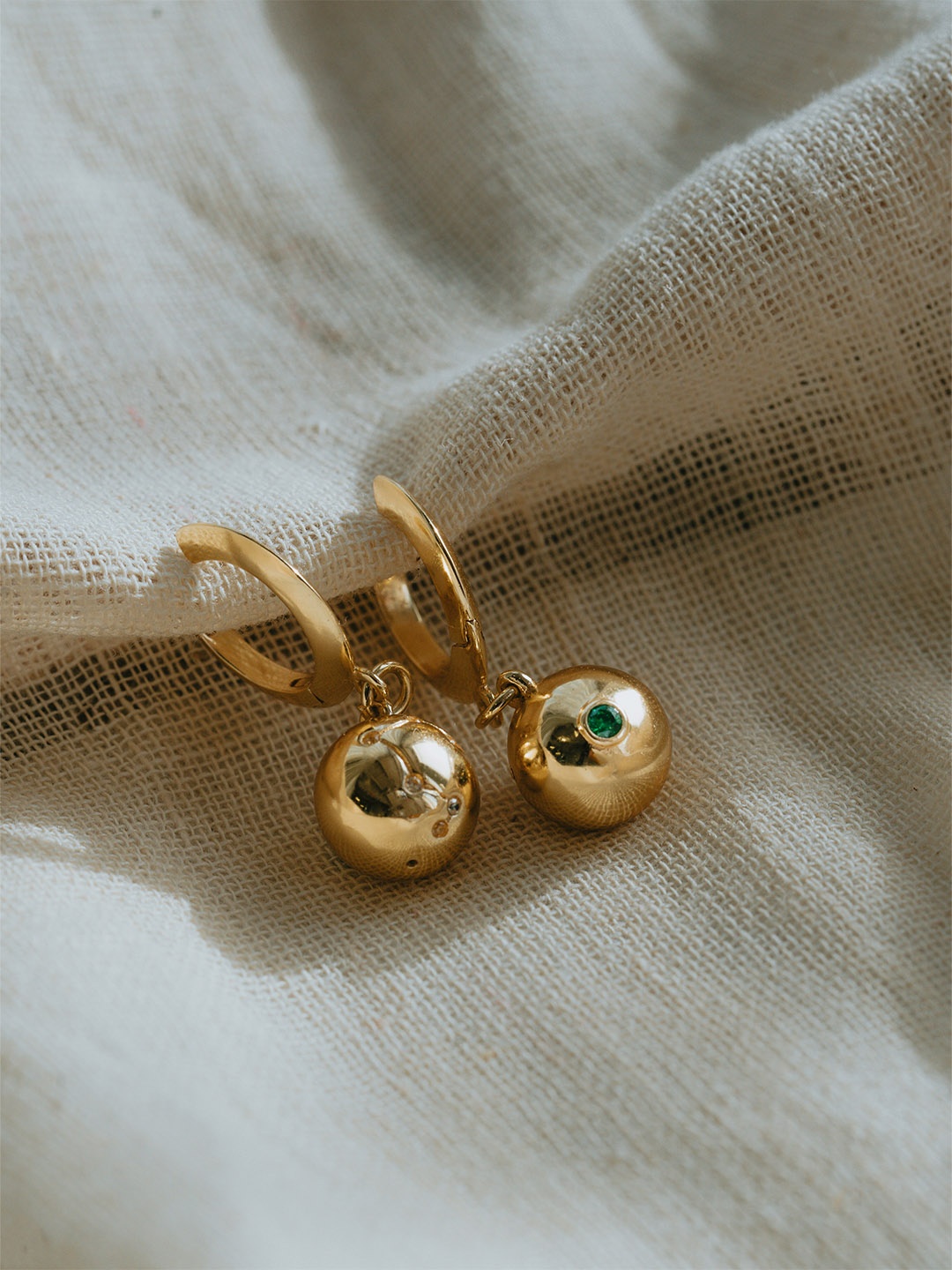 

Pefectly Average Women 18K Gold Plated Ball Drop Huggies