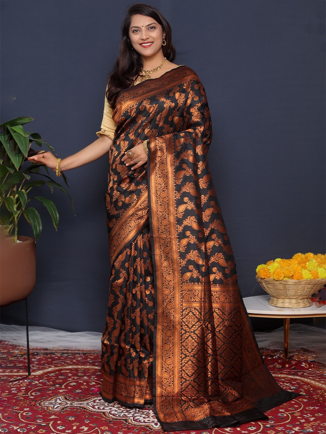 

Royal Rajgharana Saree Woven Design Zari Pure Silk Banarasi Sarees, Black