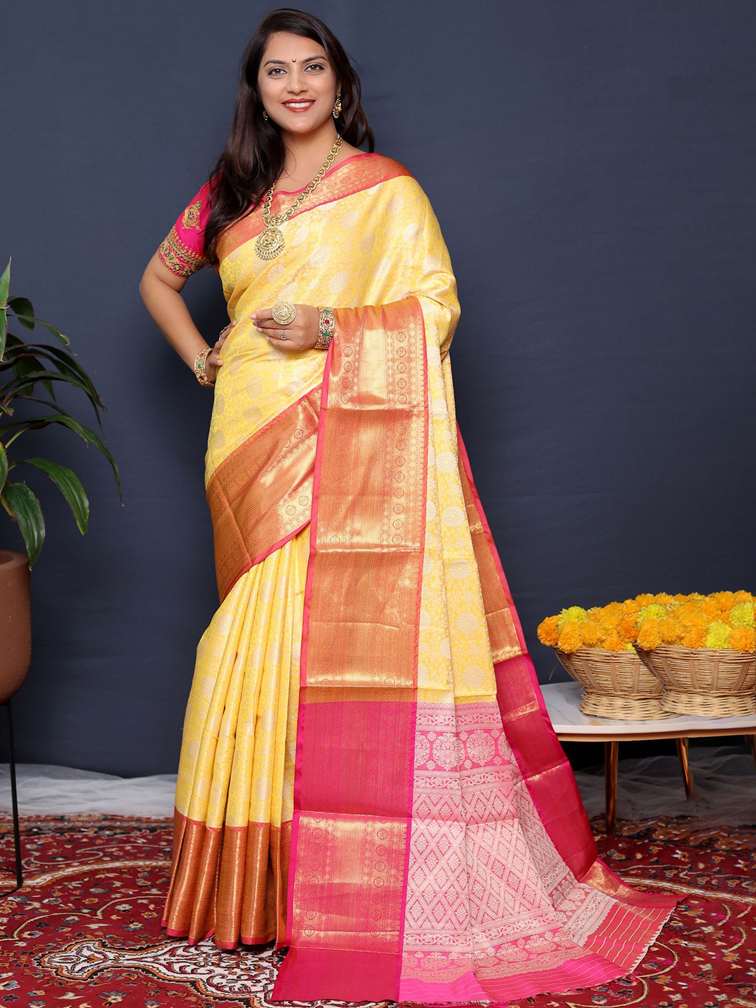 

Royal Rajgharana Saree Woven Design Zari Pure Silk Banarasi Sarees, Yellow