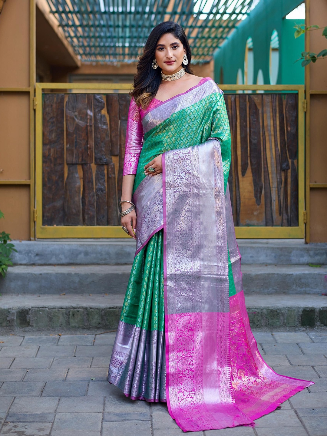 

Mitera Woven Design Zari Banarasi Saree, Sea green