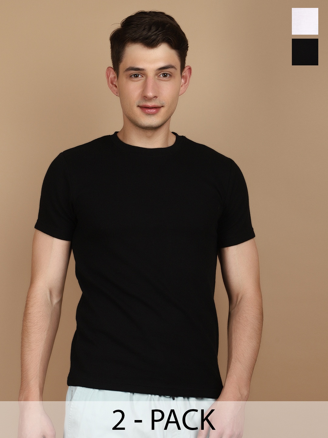 

V-Mart Men Pack Of 2 Solid Round Neck Cotton Slim Fit T-shirt, Black