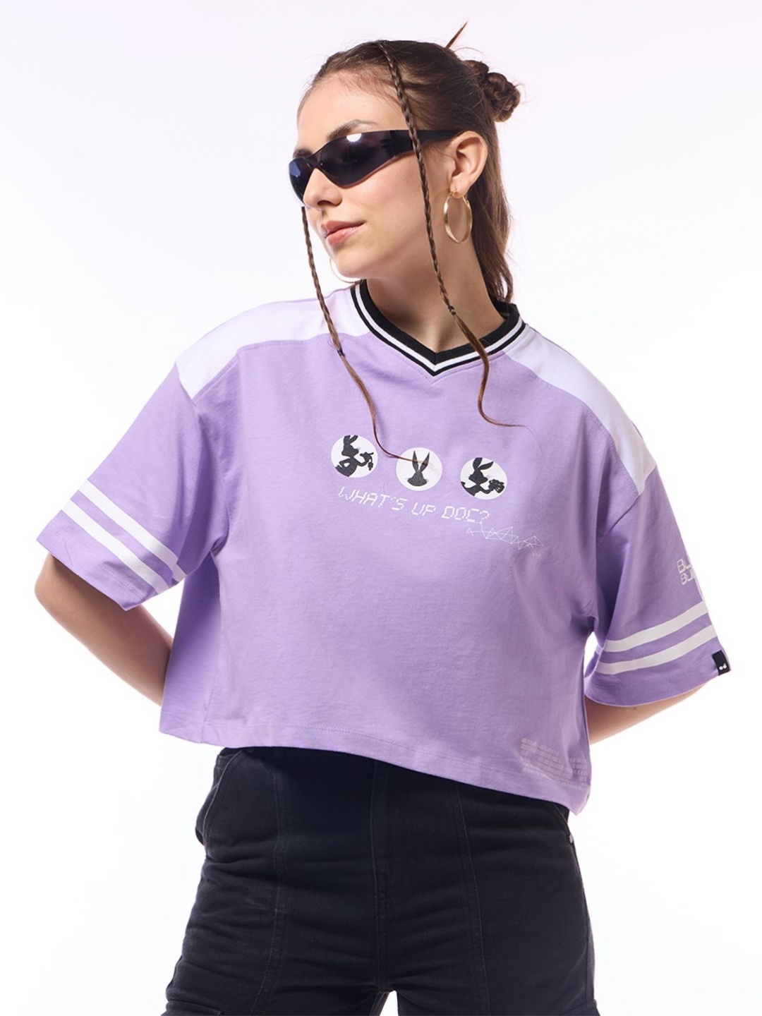 

Bewakoof Women Graphic Looney Tunes Printed Cotton Oversized Crop T-shirt, Purple