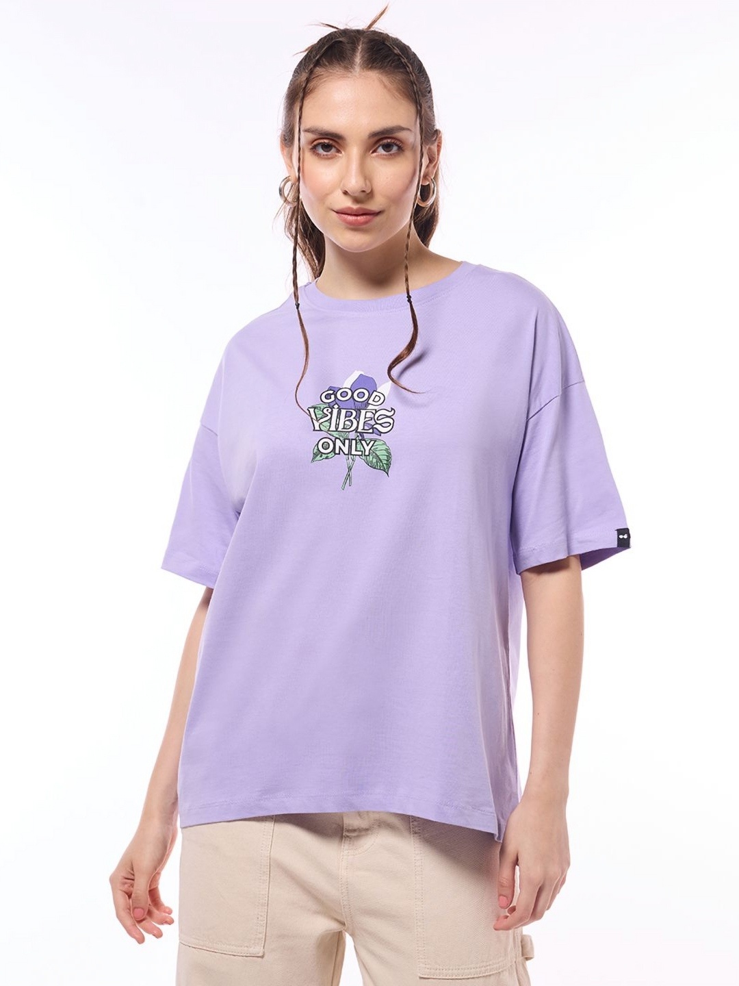

Bewakoof Women Floral Printed Drop-Shoulder Sleeves Cotton Oversized T-shirt, Purple