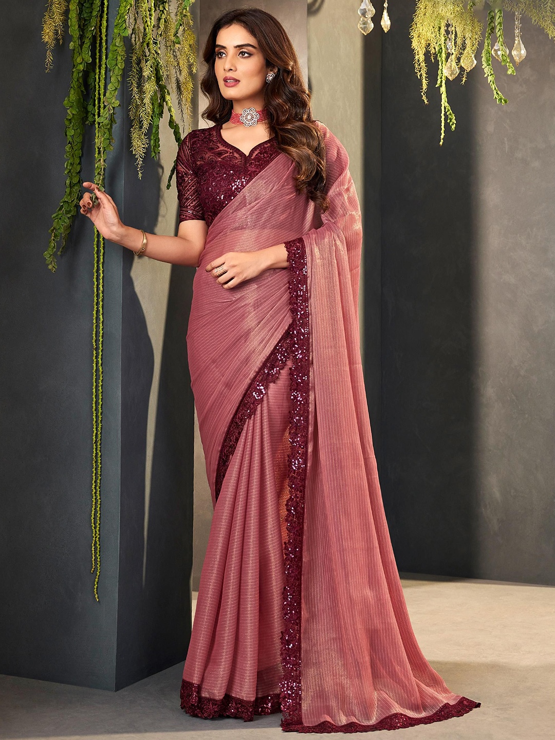 

ALAGINI Striped Sequinned Pure Chiffon Kasavu Saree, Peach