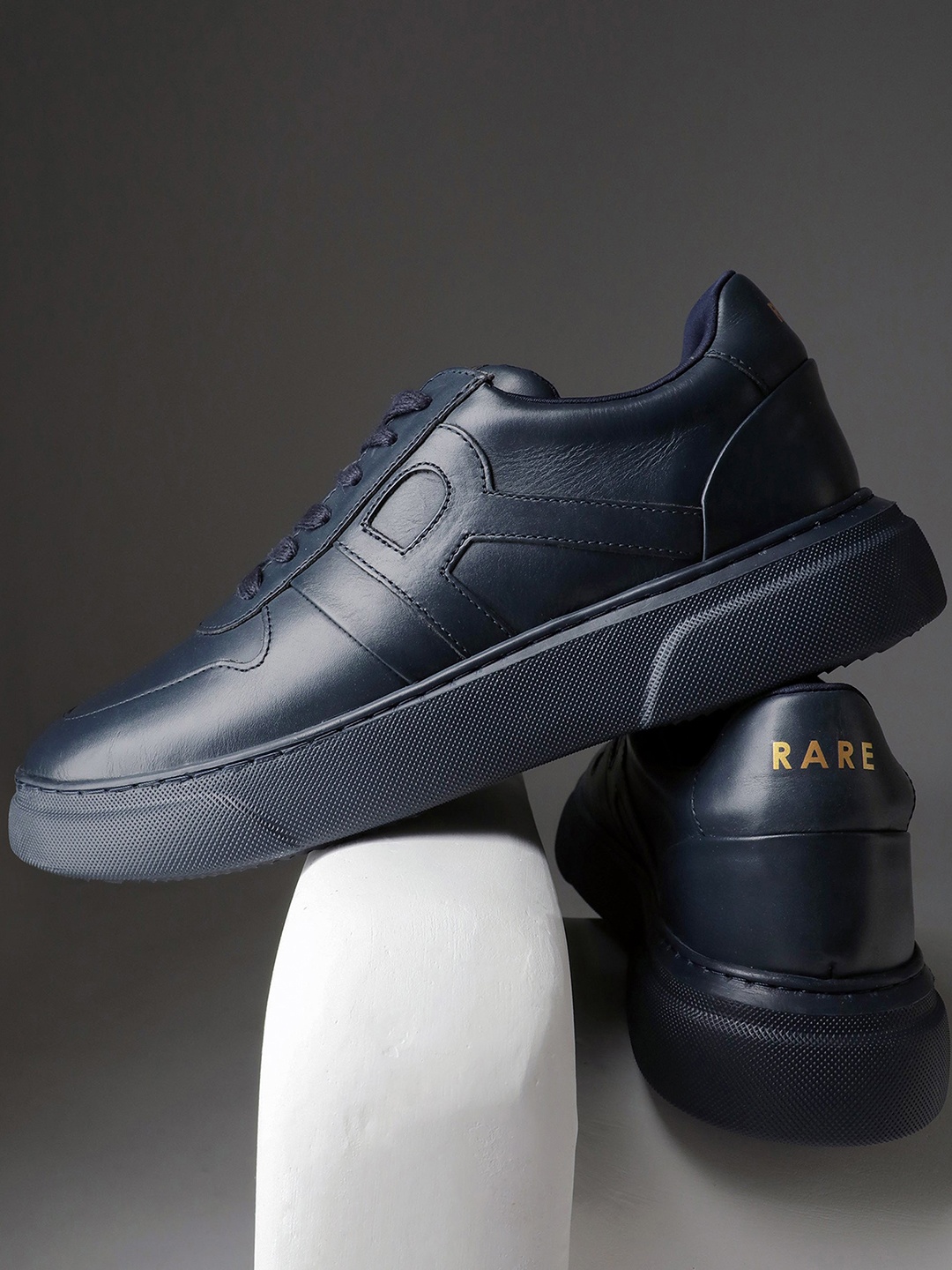 

RARE RABBIT Men Perforations Leather Sneakers, Navy blue