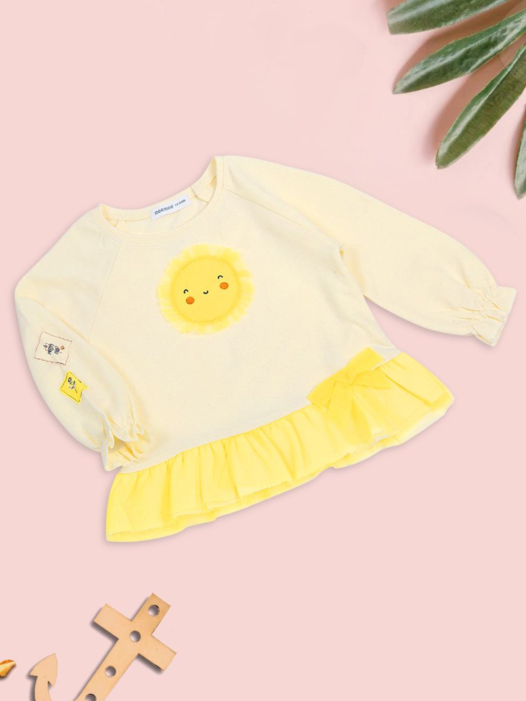 

MeeMee Girls Long Sleeves Round Neck Sweatshirt, Off white
