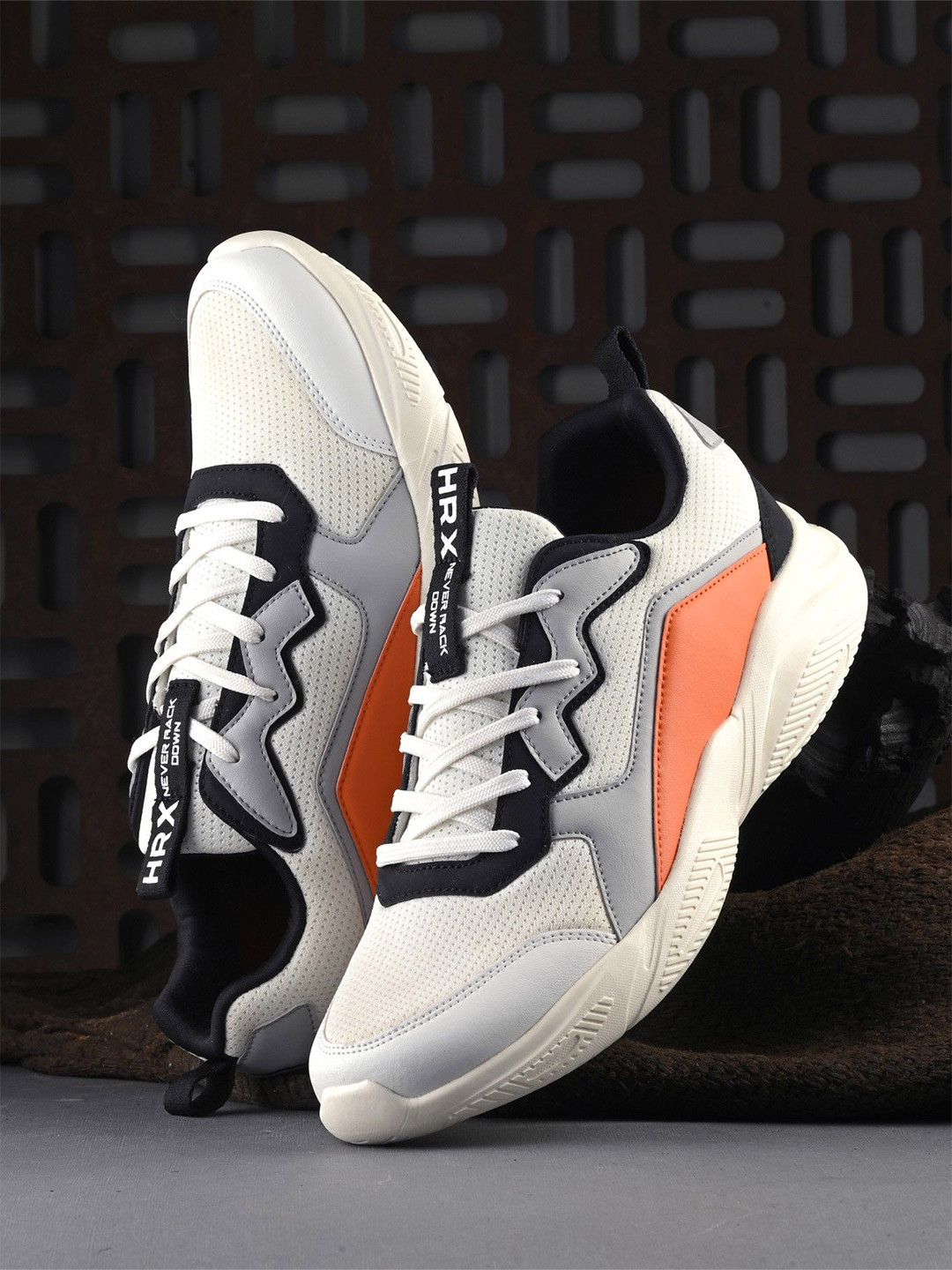 

HRX by Hrithik Roshan Men Mesh Running Non-Marking Shoes, Off white