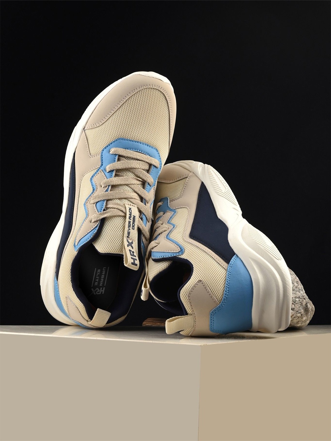 

HRX by Hrithik Roshan Men Mesh Running Non-Marking Shoes, Off white