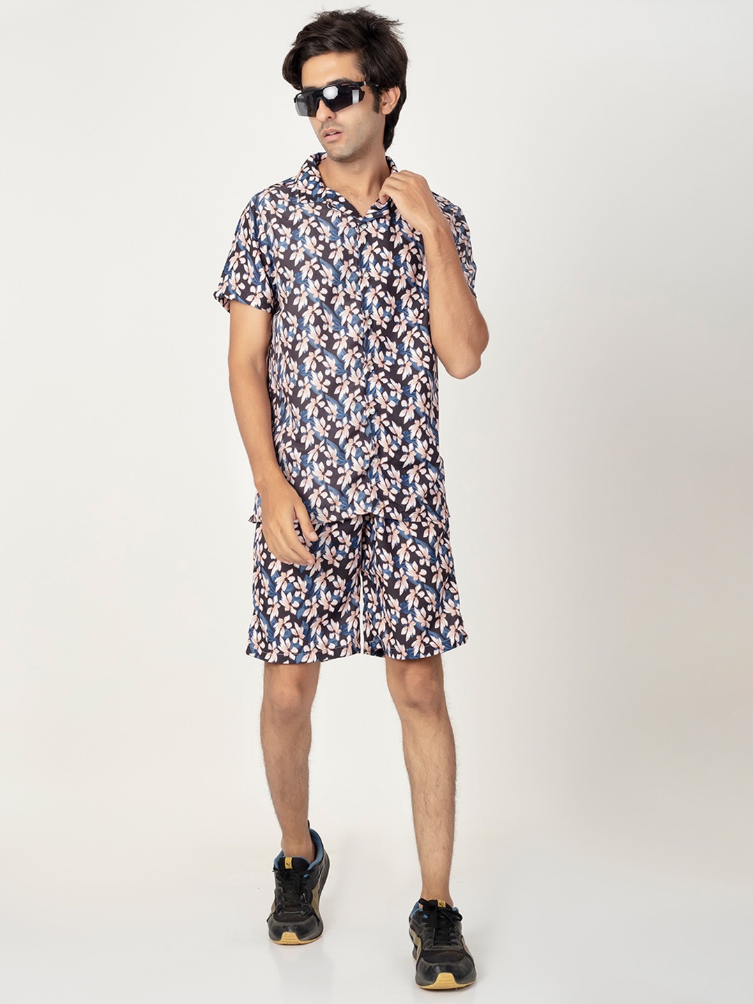 

Gavin Paris Printed Shirt & Shorts Co-Ords, Black