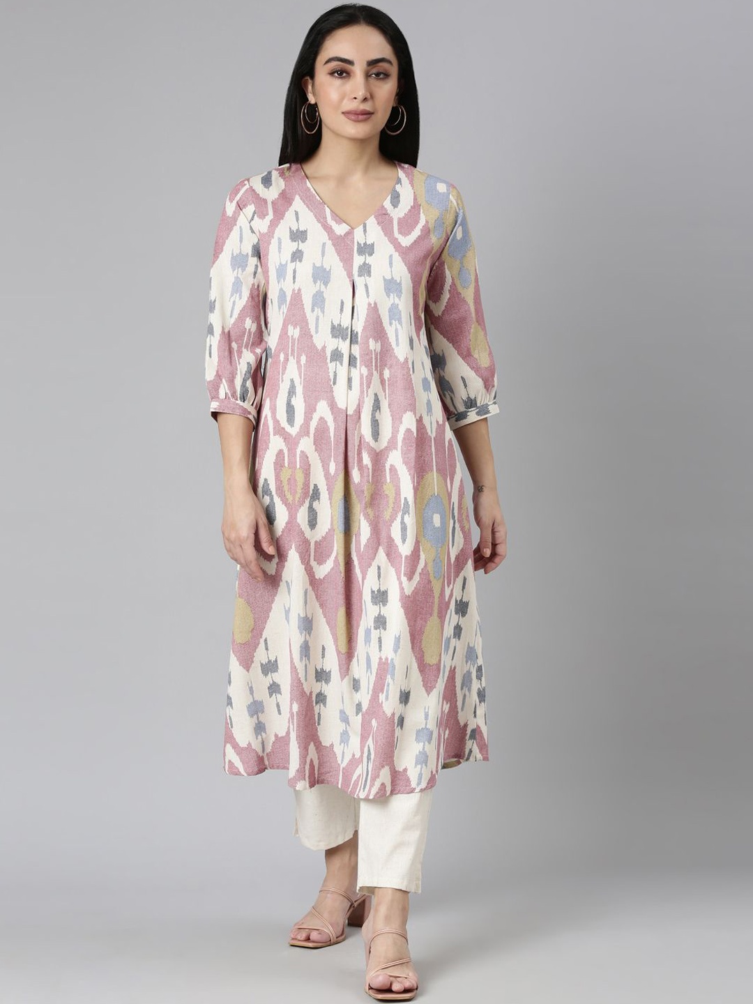 

Neerus Paisley Printed Regular A-Line Jute Cotton Kurta With Trousers, Pink