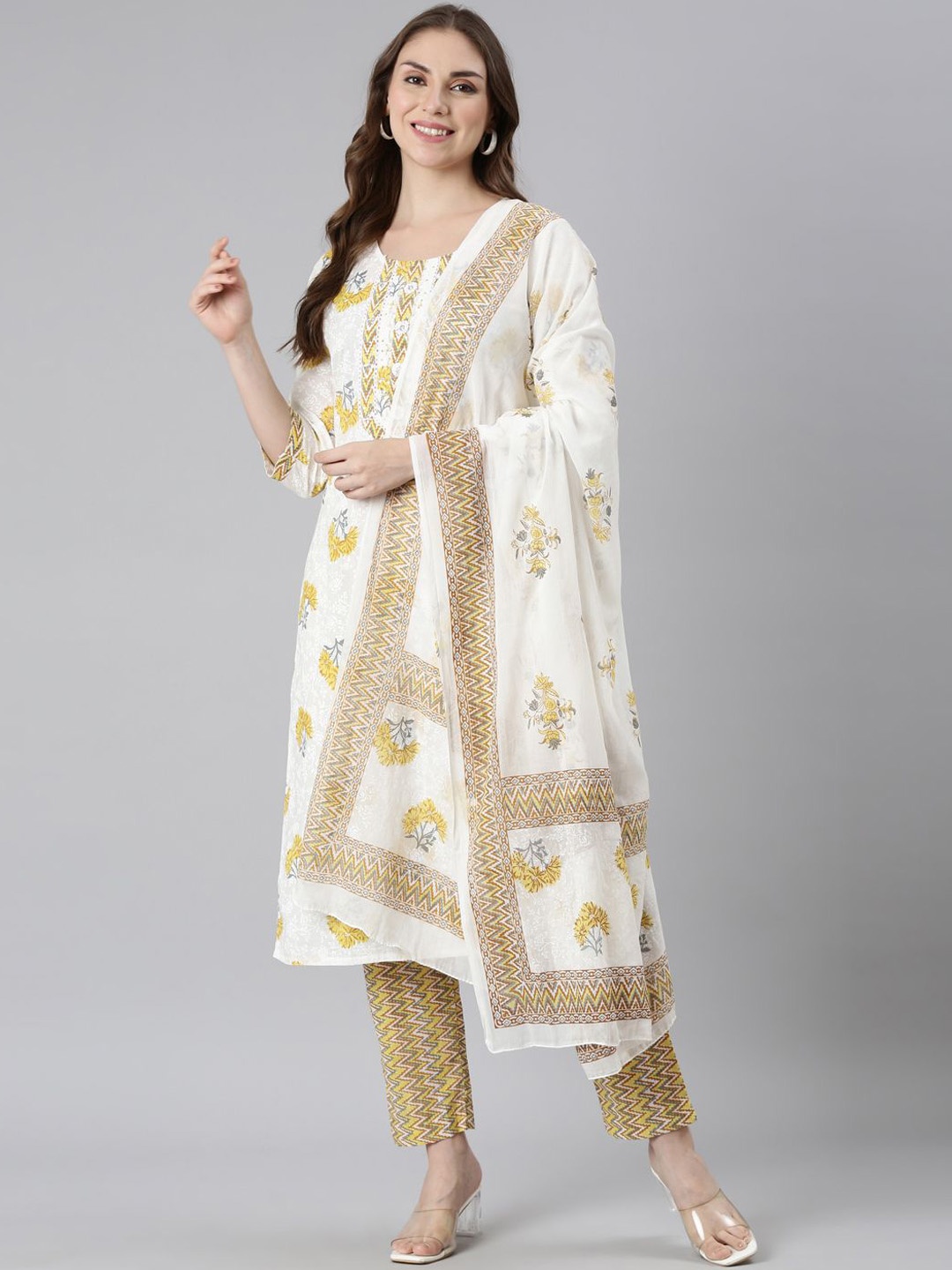 

Neerus Floral Printed Sequinned Jute Cotton Straight Kurta With Trousers & Duppatta, Yellow