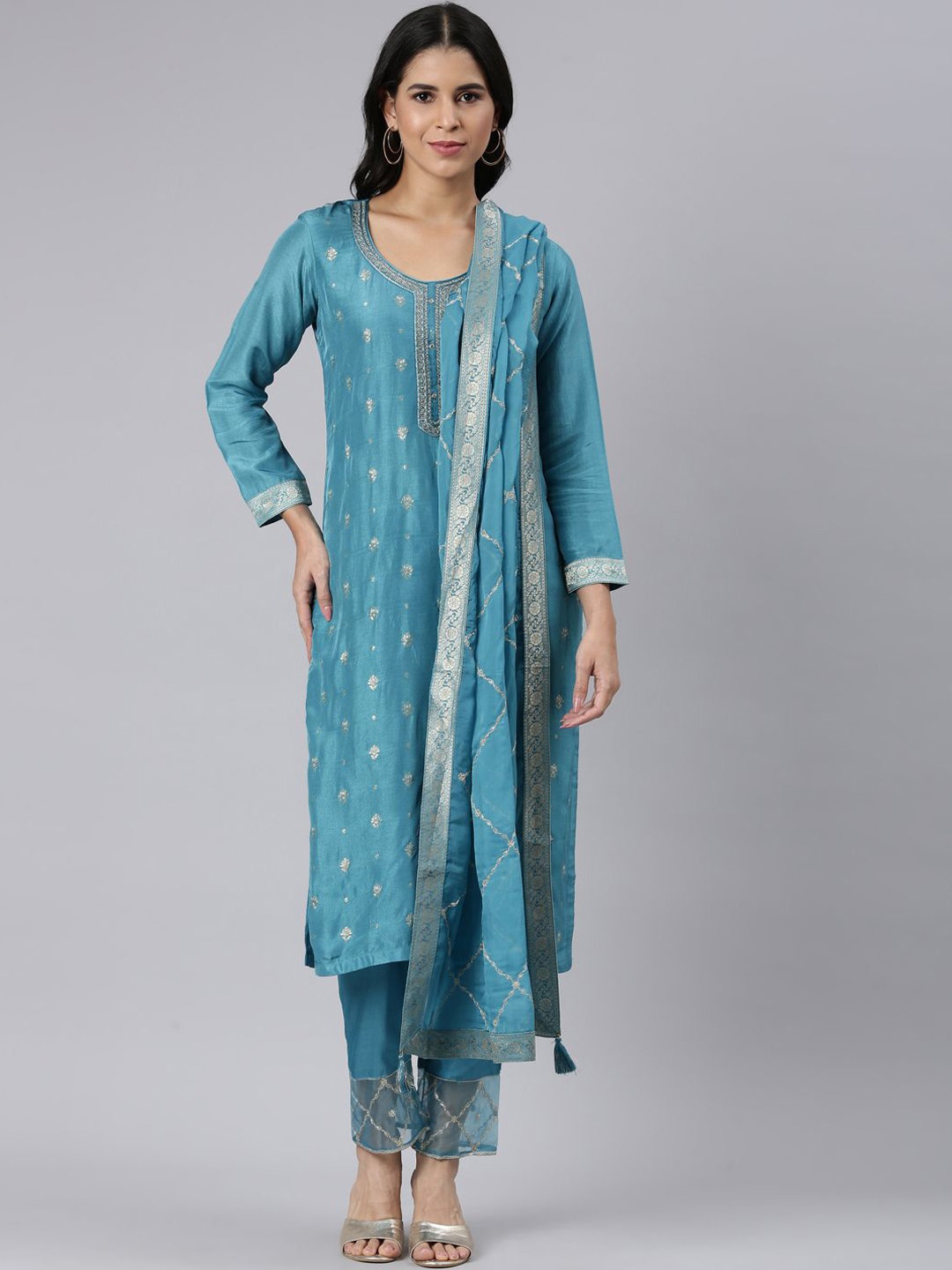 

Neerus Floral Embroidered Regular Straight Kurta With Trousers & Dupatta, Blue