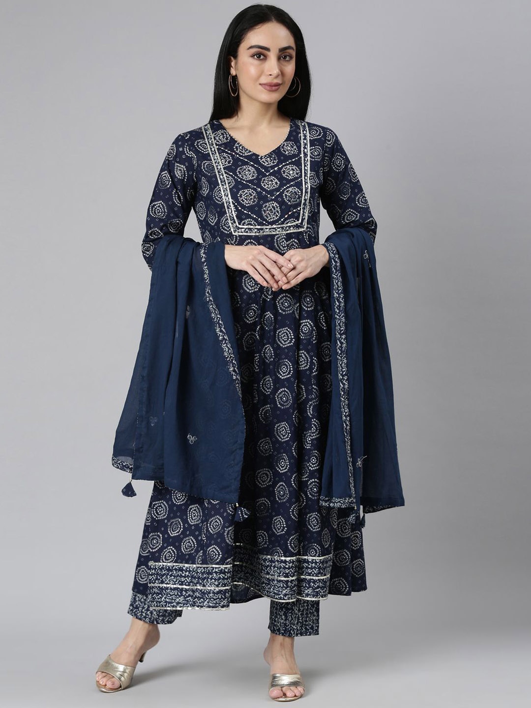 

Neerus Bandhani Printed Jute Cotton Anarkali Kurta with Trousers & Dupatta, Navy blue