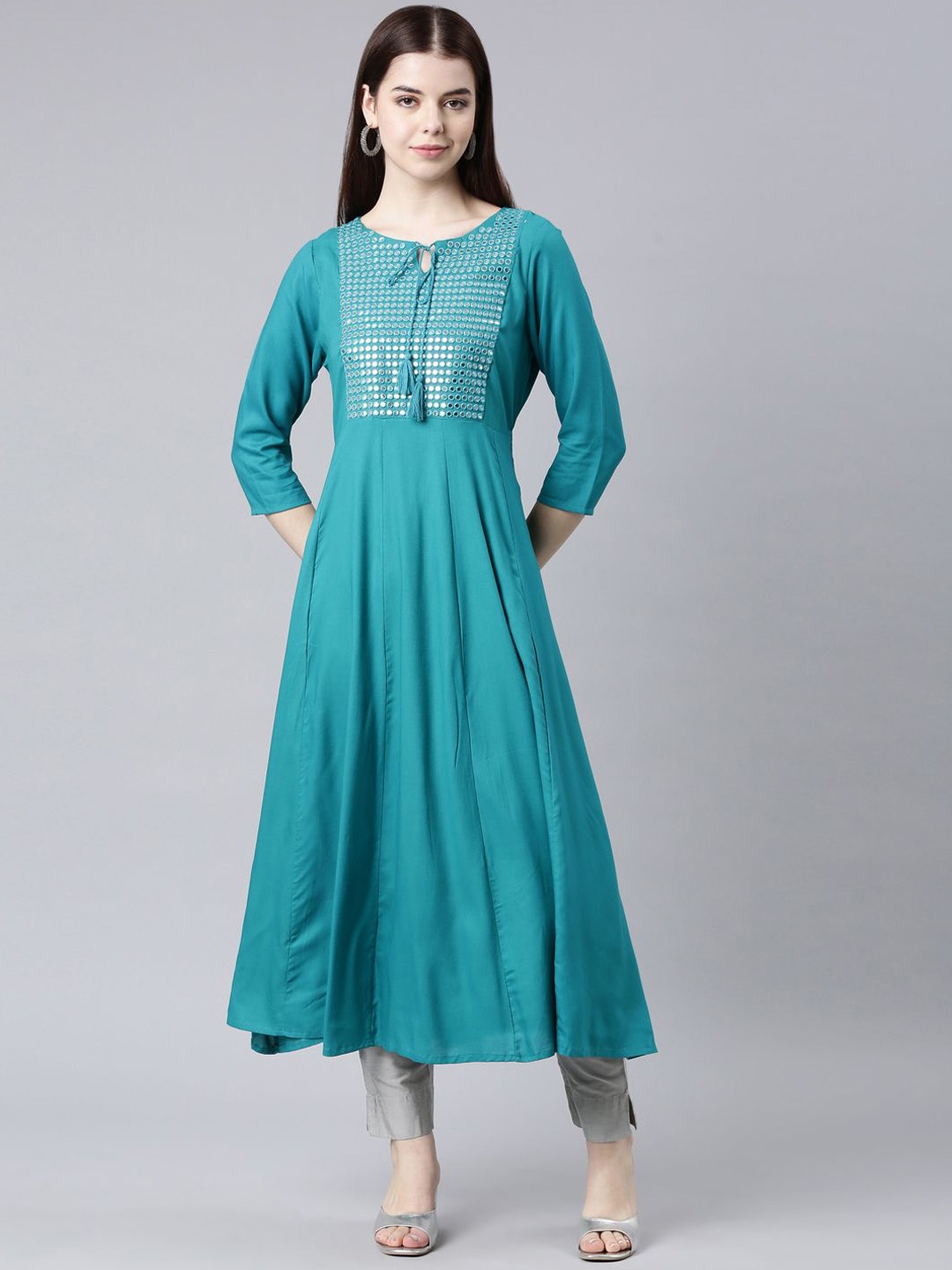 

Neerus Geometric Yoke Design Tie-Up Neck Mirror Work Cotton A-Line Kurta, Green