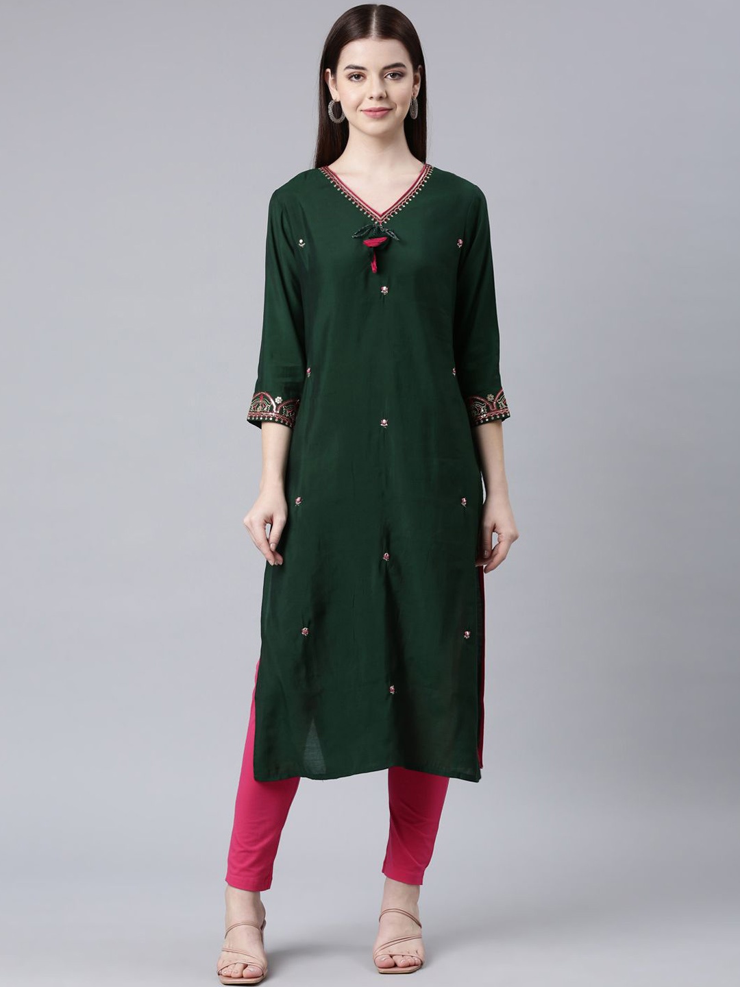 

Neerus Floral Embroidered V-Neck Sequinned Straight Kurta, Green